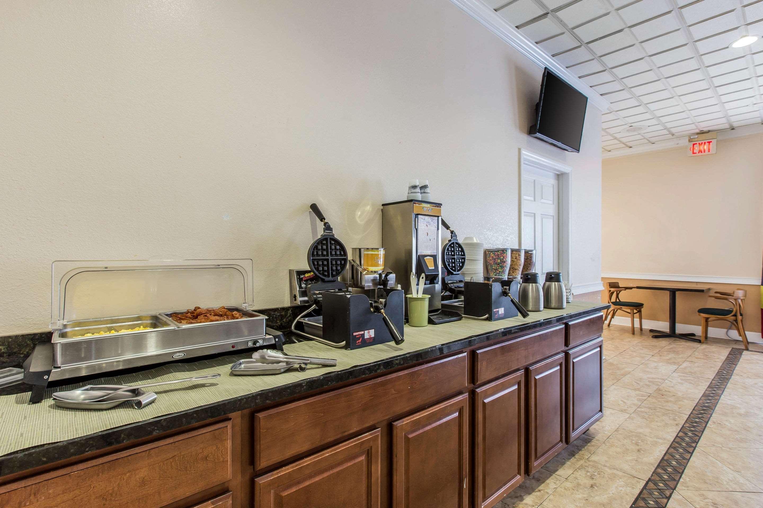Quality Inn Midtown Savannah Exteriér fotografie